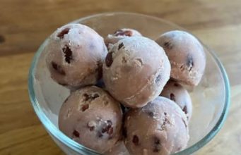 วิธีทำไอศกรีมถั่วแดง ง่ายๆ ทำได้เองที่บ้าน ไม่ต้องใช้เครื่องทำไอศกรีม