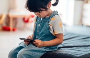 แม่ใจสลาย ลูกสาว 6 ขวบ “ตาบอด” เพราะสิ่งที่ทุกบ้านมี และหลายคนให้ลูกเล่นทุกวัน!