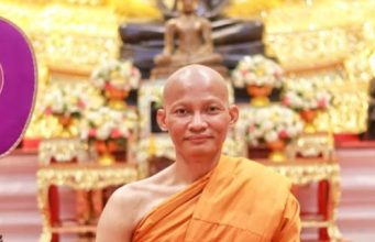 อนุโมทนาบุญ “จา พนม” ขี่ช้างเข้าพิธีอุปสมบท ศึกษาพระธรรม