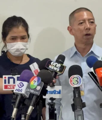 รู้แล้ว ทำไม “ลุงเจียน” ถึงไม่ขยับตัว ตอนโดน สิงโต จู่โจม