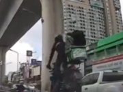 เปิดนาที จยย.ตีลังกา ถนนไร้เส้น-ป้ายเตือน เกิดอุบัติเหตุบ่อย