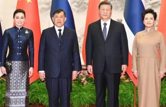 สี จิ้นผิง กราบบังคมทูล ต่อหน้าพระพักตร์ในหลวง จีนซื้อข้าวไทย 5 แสนตัน