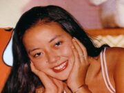 แฟนๆ ชื่นชมว่าแม้อายุ 67 ปีแล้ว ยังคงสวย และมีเสน่ห์ไม่เปลี่ยน…