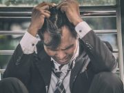 ซูเปอร์โพลเผย คนไทยเกือบ 70% รู้สึกสิ้นหวัง “ชีวิตแย่ลง”