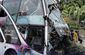 เปิดสาเหตุ รถทัวร์ทัศนศึกษา โรงเรียนอุตรดิตถ์คว่ำ