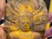 หนุ่มเมืองตรัง ช่วยซื้อพระเพื่อน ก่อนหอบมาขาย ลุ้นแท้ – ไม่แท้