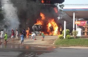 ประกาศด่วน!!เสียชีวิตแล้ว 4 ราย ปั๊มน้ำมันระเบิด คนแห่หนีระทึก…..ดูเพิ่มเติม!!