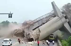 เสาหลักของสะพานพังลงหลังจากเกิดแผ่นดินไหว พวกเขาคิดว่าเป็นเพียงความเสียหายที่ผิวหน้า จนกระทั่งพวกเขาตรวจสอบเสาถัดไป ดูวิดีโอ: