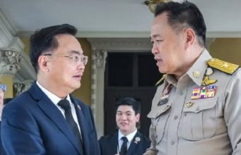 จีนมอบ 30 ล้านช่วยฟื้นฟูน้ำท่วมใต้ นายกฯ ขอบคุณไมตรีสองชาติ