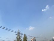 สุดระทึก! รถบัสรับส่งพนักงาน เสียหลักพลิกคว่ำตกข้างทาง บาดเจ็บอื้อกว่า 40 คน