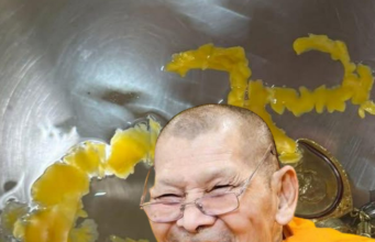 ทะเบียนรถ เลขขันน้ำมนต์ “หลวงปู่ศิลา” พิธียกช่อฟ้าโบสถ์มหาอุตม์