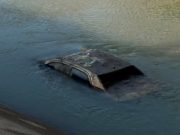 ทะเบียนรถ เก๋งจมคลองชลประทานนาน 2 ปี ก่อนพบพร้อมโครงกระดูกมนุษย์