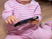 งานวิจัยเตือน! เด็กมีสมาร์ทโฟนก่อน 12 ปี เสี่ยงซึมเศร้า