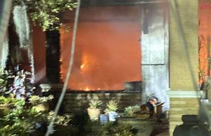 สุดสลด ไฟไหม้บ้าน เสียชีวิตทั้งครอบครัว 5 ราย ในนี้มีเด็กแฝด 2 คน.