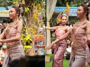 แอน อรดี บวงสรวงพ่อปู่ศรีสุทโธ – แม่ย่าศรีปทุมมา จุดธูปได้เลขมงคล