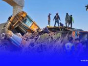 เปิดจำนวนผู้เสียชีวิต เครนก่อสร้างทางรถไฟยกระดับ ถล่มทับโบกี้รถไฟ