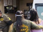 อั้นไม่ไหว! สาวท้องแก่คลอดลูกบนรถกู้ภัย คอหวยไม่พลาดส่อง “เลขเด็ด” ลุ้นงวดนี้