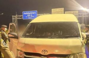 เตือนสายพก มีใบ ป.4 ก็ไม่รอด ตร.ทางหลวง M6 เข้มรวบคารถตู้