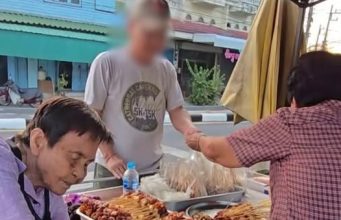 สู้เพื่อลูกค้า! หมูปิ้ง ไม้ละ 2 บาท ยันไม่ขึ้นราคาแม้ต้นทุนพุ่ง