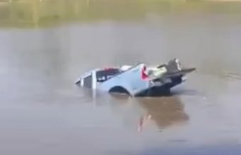 เลขทะเบียนรถไหลตกสระน้ำ เจ้าของบอกฟาดเคราะห์ เพราะอาจจะได้โชค