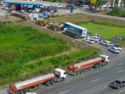 วิกฤตดีเซล แห่ต่อคิวข้ามคืน หวังเติมน้ำมันล้นปั๊มสายเอเชีย