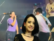 เปิดภาพล่าสุด ปุ๊กกี้ ปริศนา ขึ้นเวทีร้องเพลงอีกครั้ง เสก โลโซ เล่นกีตาร์ให้