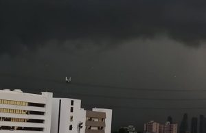 ทั้งลมทั้งฝน!! เปิดจังหวัด ฝนตกหนักมากเย็นนี้