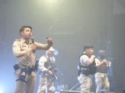 มท.3 นำทีมบุกเอง! ทลายผับดังนครปฐม เจอยาเสพติดเกลื่อน