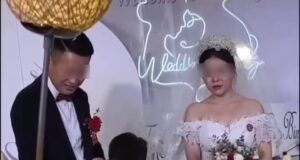 ลูกเจ้าสาววิ่งขึ้นเวที กอดขาเจ้าบ่าวร้องไห้ “พาหนูไปด้วย” แต่ถูกปฏิเสธเย็นชา ก่อนรู้เหตุผลที่ไม่มีใครคาดคิด