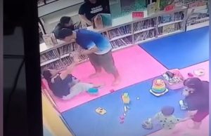แม่ไม่ทนลุยเอาผิด! หลังลูกสาววัย 4 ขวบ ถูกชายวัย 24 ปี ใช้มือฟาดใบหน้าซ้ำ 2 ครั้ง กลาง TK Park