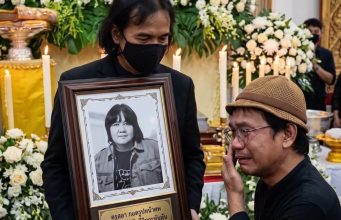 ให้กำลังใจ ครูสลา คุณวุฒิ โพสต์เศร้า สูญเสียคนที่รัก