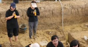กรุสมบัติยังไม่หมด กรมศิลป์ พบ “แหวนทองคำมีจารึก” ย้ำชัดเจ้าของไม่ธรรมดา