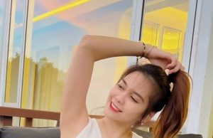 แซ่บเกินต้าน “พั้นช์ วรกาญจน์” จัดเสื้อตัวจิ๋วติดกระดุมแค่ 2 เม็ด