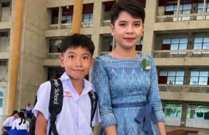ทำถึงเกิน พ่อสวมชุดไทย-ส้นสูง ขอรับบทแม่ 1 วัน ชาวเน็ตแห่ชมสนั่น