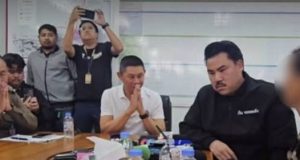 ตำรวจขอโทษญาติ 3 ศพ รับแจ้งคืบหน้าไม่ต่อเนื่อง ยันล่าคนร้ายไม่เคยหยุด