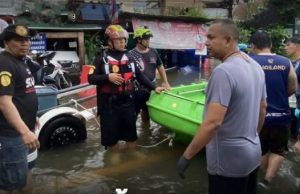 สลดน้ำท่วมกรุง หญิงวัย 58 โดนไฟฟ้าดูดเสียชีวิต