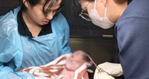 reaksmey.net: แม่วัย 24 สุดอั้น คลอดลูกชายกลางรถกู้ภัย คอหวยส่องแนวทาง “เลขเด็ด” งวดนี้