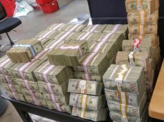 บุกค้นบ้านสาวนักบัญชี ช็อกพบทองคำแท่ง 18.8 กก. มูลค่ากว่า 70 ล้าน เงินสดอีก 14 ล้าน พร้อมรถ Audi 2 คัน