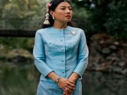 พระสิริโฉม เจ้าฟ้าสิริวัณณวรีฯ ทรงชุดไทยเรือนต้น ประดับพระเกศาด้วยอุบะ เสด็จเปิดเทศกาลไทย ณ กรุงปารีส