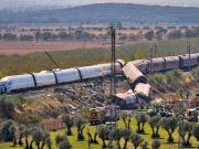 เร่งสอบเหตุรถไฟความเร็วสูง “2 ขบวนพุ่งชนกัน” สเปนสลดยอดผู้เสียชีวิตพุ่ง 64 ศพ
