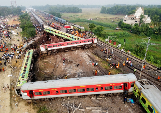 2023-06-03t032723z174492311rc2fb1a62qfrrtrmadp3india-crash-rail-16857813380401848487214